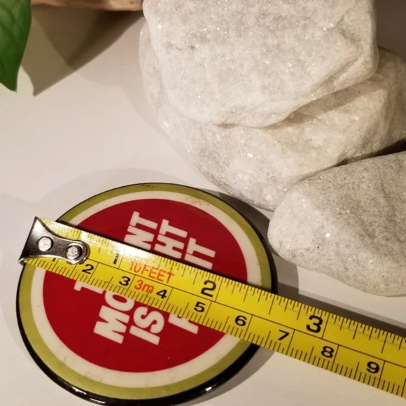 Vintage 1980’s Lucky Strike Button - Picture 3 of 7